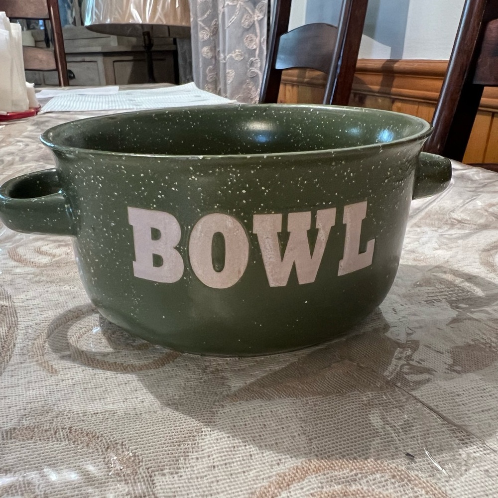 VTG Mulberry Home Collection Ceramic Speckled Double Handled Bowl Green